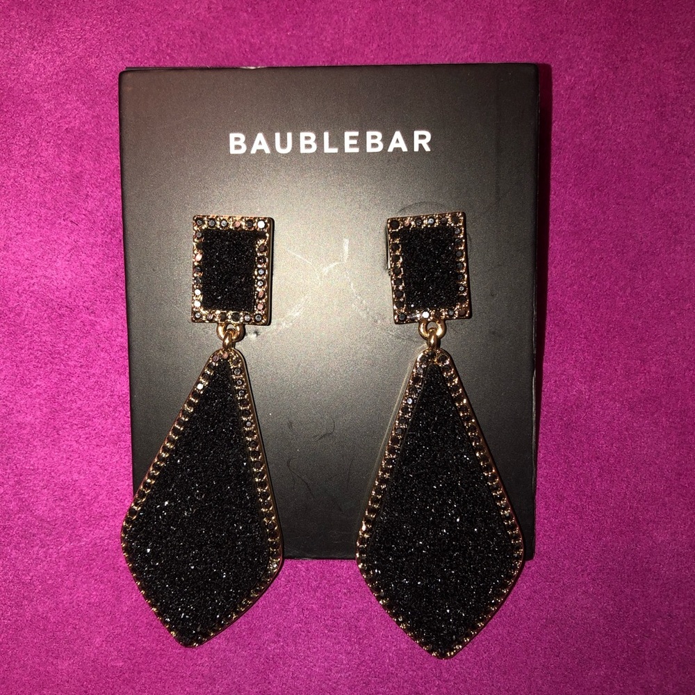 ✨2/$20✨ PE Twilight Drops Earrings